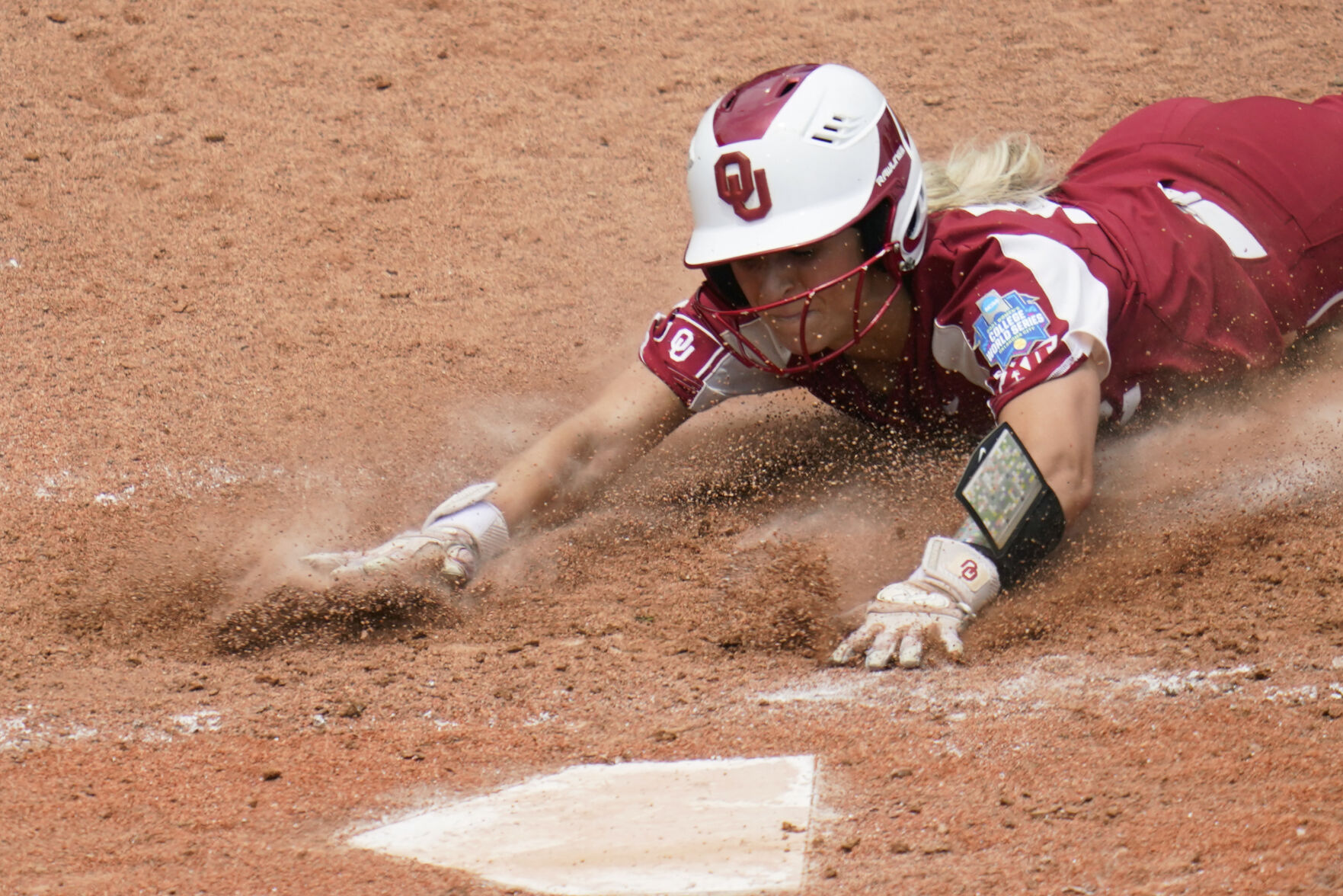 WCWS Oklahoma James Madison Softball